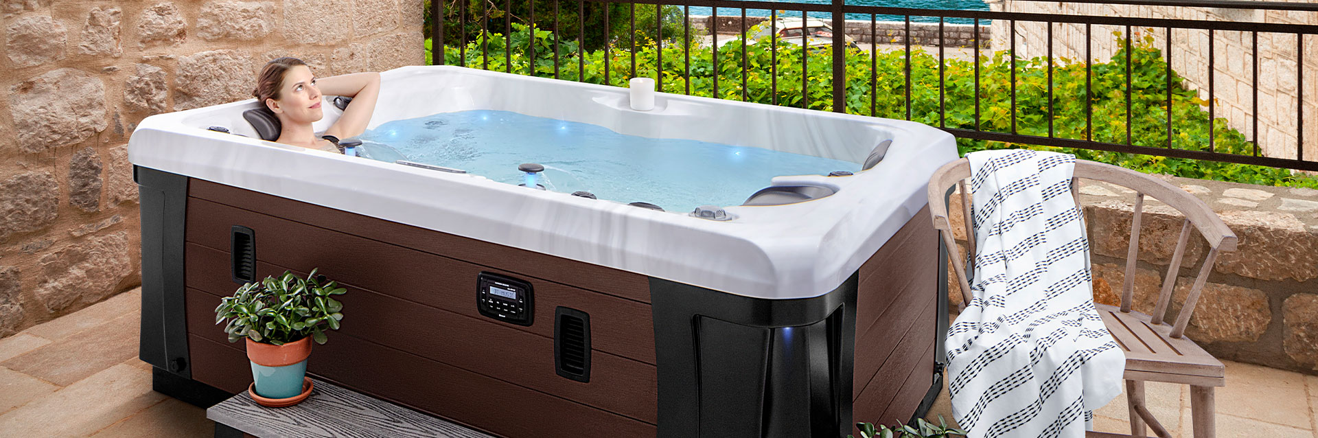 beauty image showing 2 person hot tubs